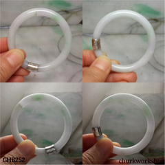Small light green jade bangle