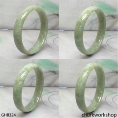 Small light green jade bangle