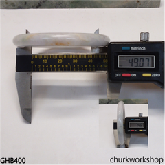 Small pale lavender jade bangle