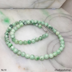 Green jade beads necklace