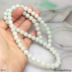 Pale green jade beads necklace