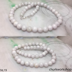 Pale lavender jade beads necklace