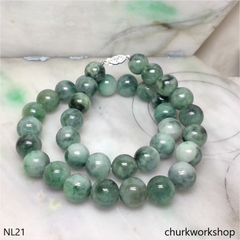 Green jade beads necklace
