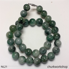 Green jade beads necklace