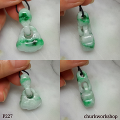 Jade Ruyi (如意) pendant