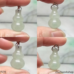Light green jade gourd pendant