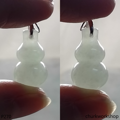 Light green jade gourd pendant