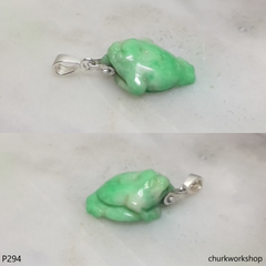 Jade lucky frog pendant