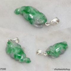 Jade lucky frog pendant
