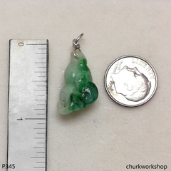 Small jade Ruyi & gourd pendant