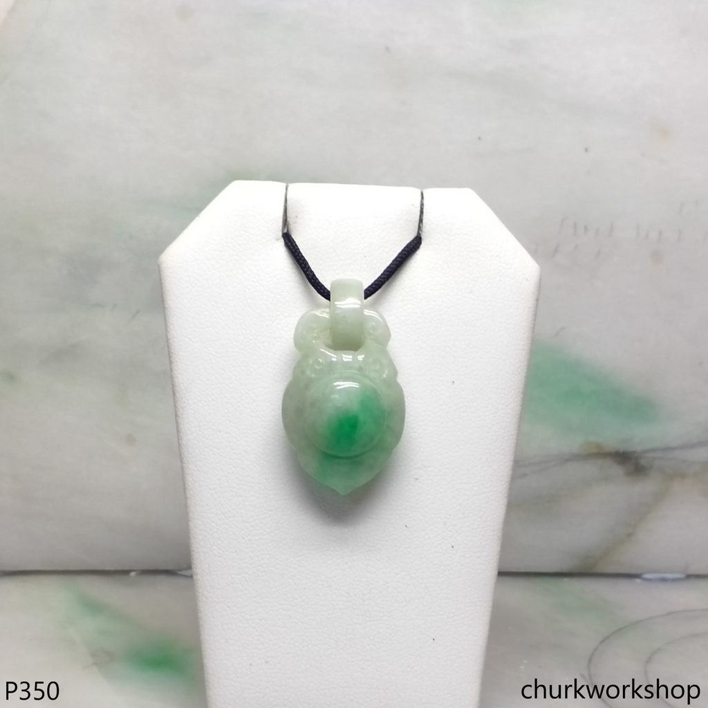 Jade Ruyi (如意) pendant