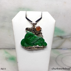 Deep green jade bird pendant in 14k gold