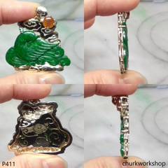 Deep green jade bird pendant in 14k gold