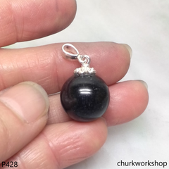 Black jade bead pendant