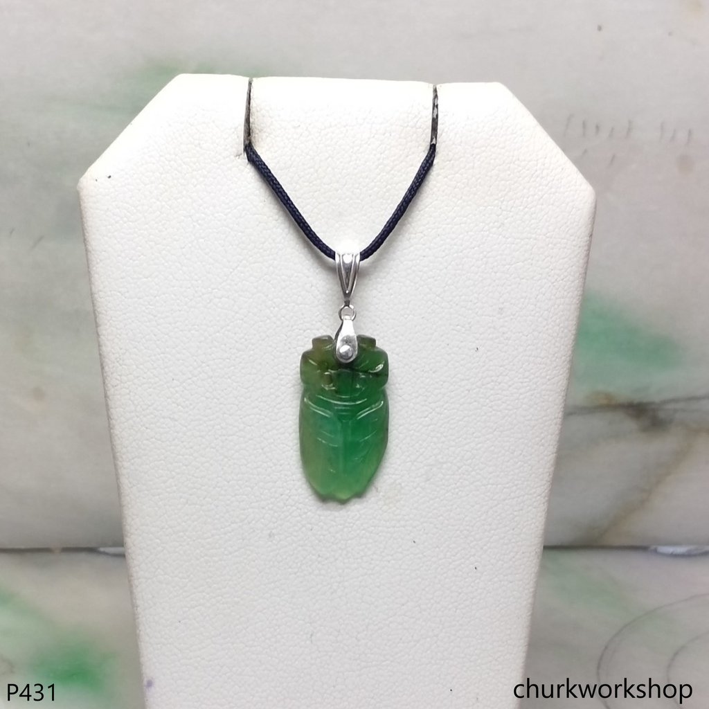 Green jade small cicada pendant