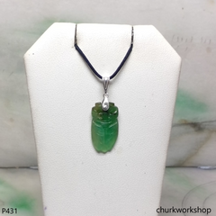 Green jade small cicada pendant