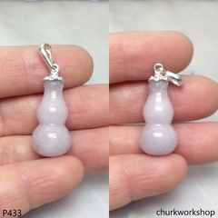 Lavender jade gourd pendant