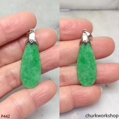 Green jade 14K yellow gold pendant
