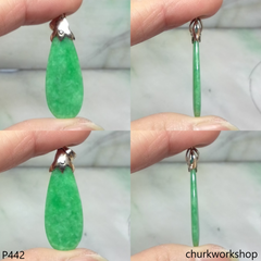 Green jade 14K yellow gold pendant