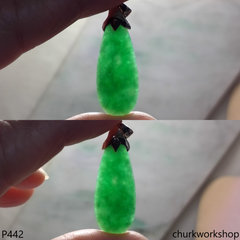 Green jade 14K yellow gold pendant