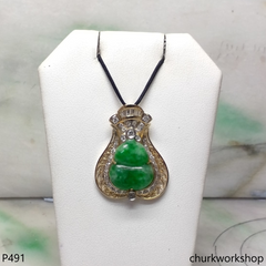 18K yellow gold green jade pendant