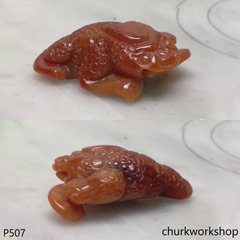 Red lucky toad pendant (蟾蜍)