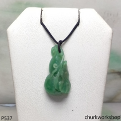 Green jade gourd pendant