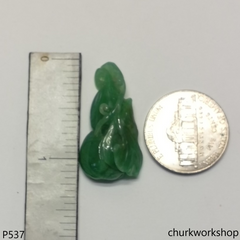 Green jade gourd pendant