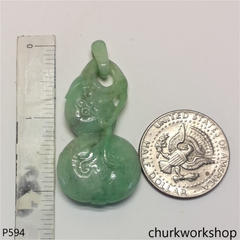 Light green jade gourd pendant