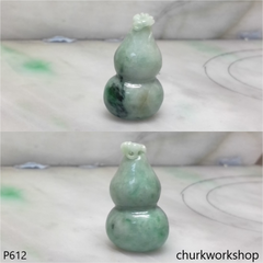 Jade gourd pendant