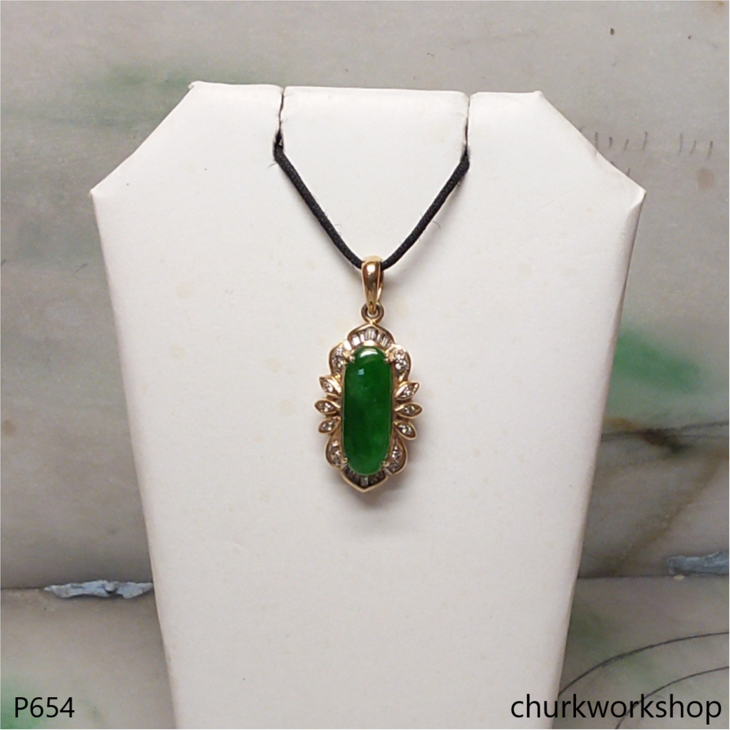 18K gold emerald green jade pendant