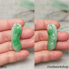 Green jade bean pendant