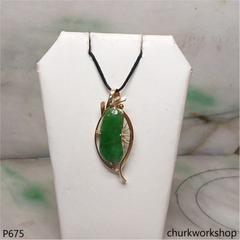 14K yellow gold green jade pendant