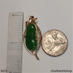 14K yellow gold green jade pendant