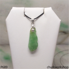 Green jade bean pendant