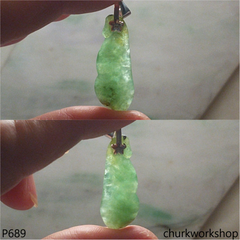 Green jade bean pendant