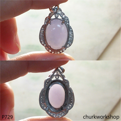 14K white gold lavender jade oval pendant