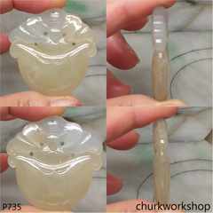 Yellowish jade gold carry by Bat pendant