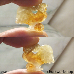 Red jade small rooster pendant
