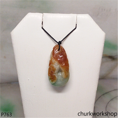 Multi-color jade gourd with bat pendant
