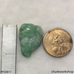 Green lucky toad pendant (蟾蜍)