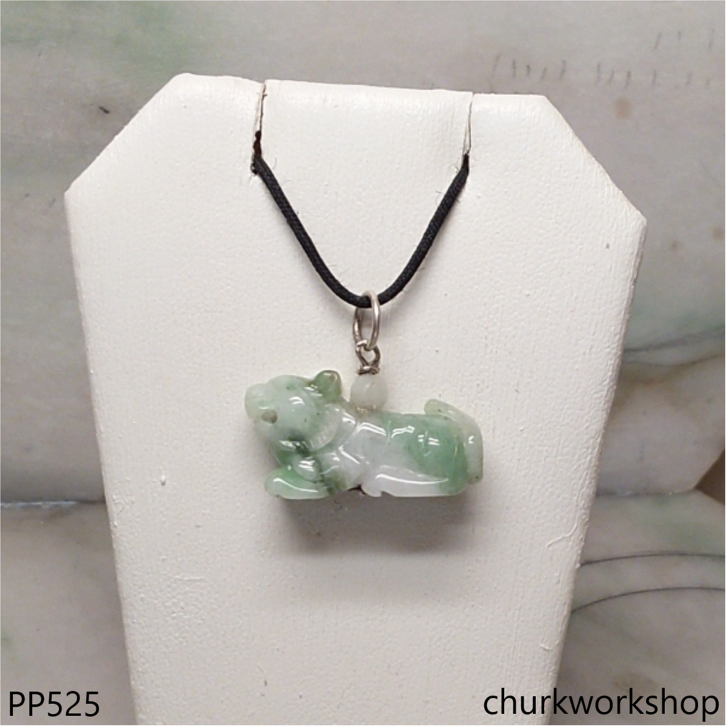 Small jade tiger pendant