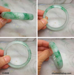 Craved light green jade bangle