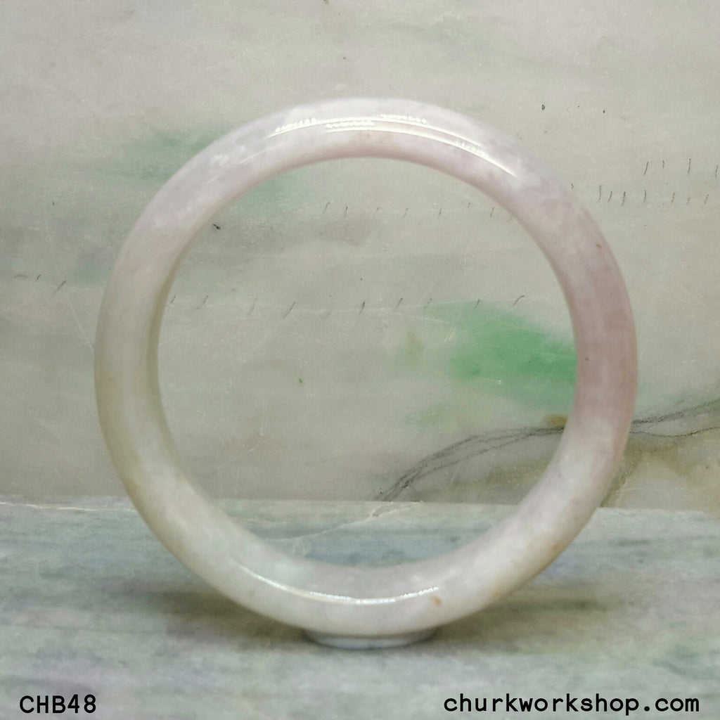 Pale lavender jade bangle