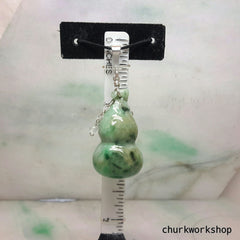 Jade gourd pendant