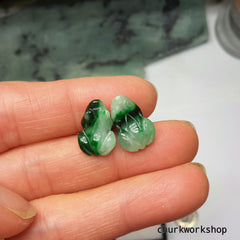 Green jade frog silver ear stud