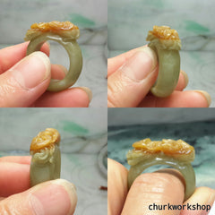 Unisex red carved jade ring