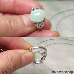 Light green jade oval sterling silver ring