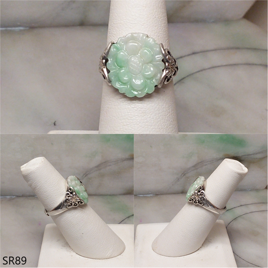 Flower jade ring