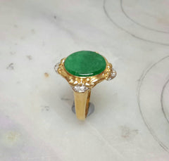 Green color jade 18k yellow gold